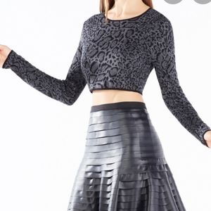 BCBGMaxAzria CROP SWEATER